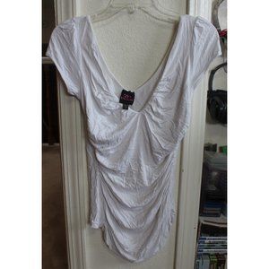 "2B Bebe" white top